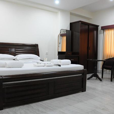 Lloyds Serviced Apartments, Near Music Academy Chennai Luaran gambar