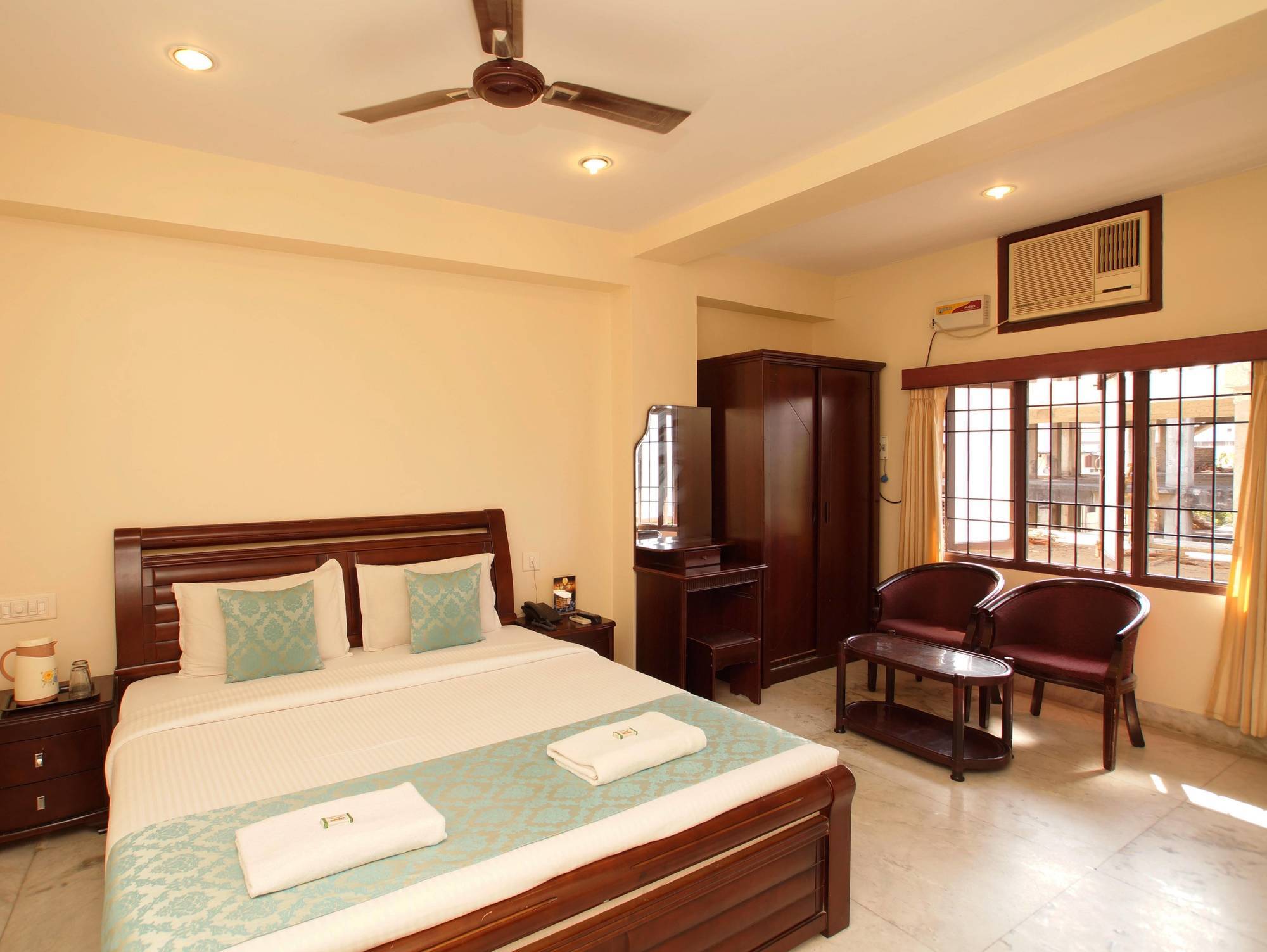 Lloyds Serviced Apartments, Near Music Academy Chennai Luaran gambar