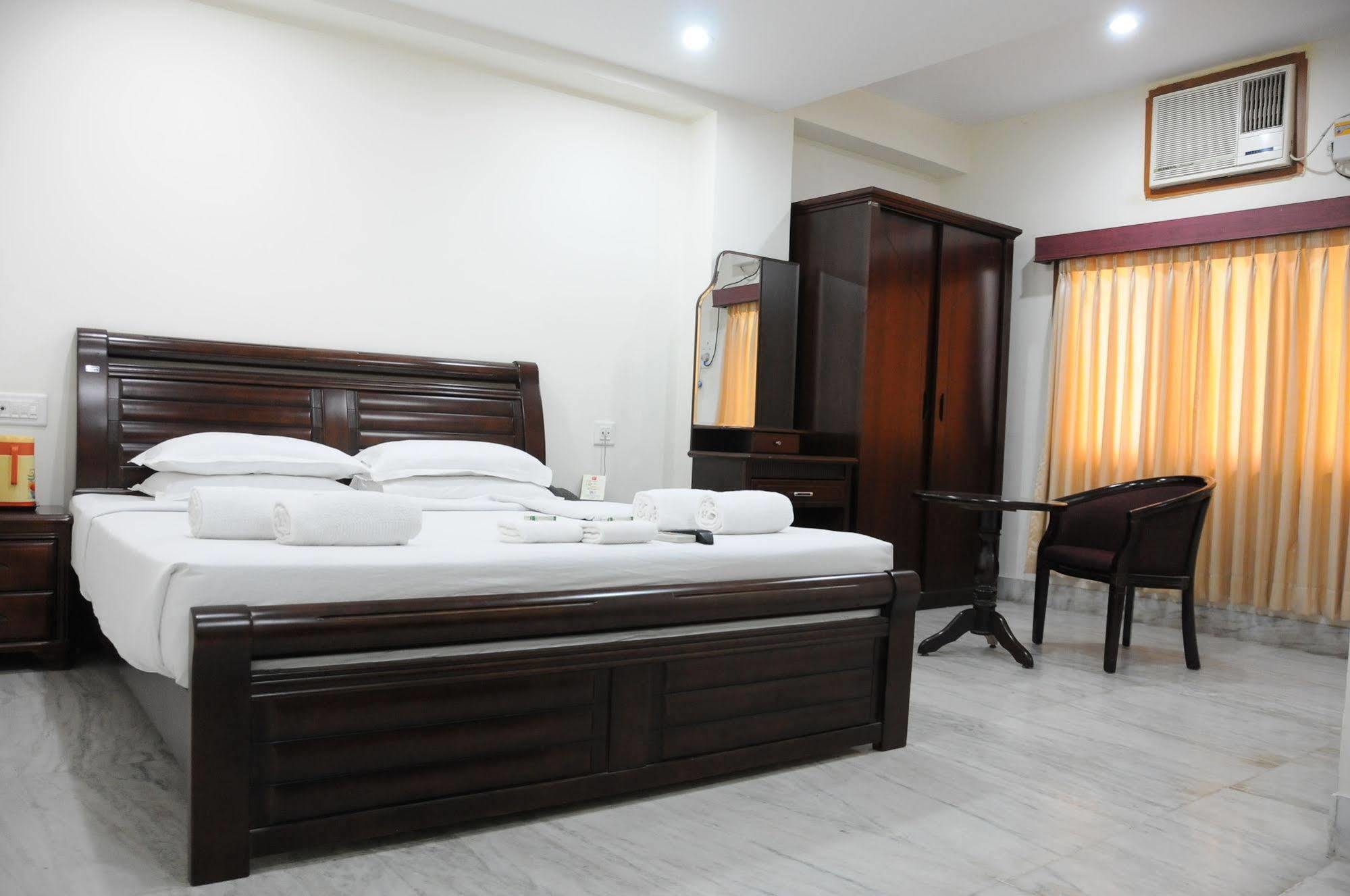 Lloyds Serviced Apartments, Near Music Academy Chennai Luaran gambar