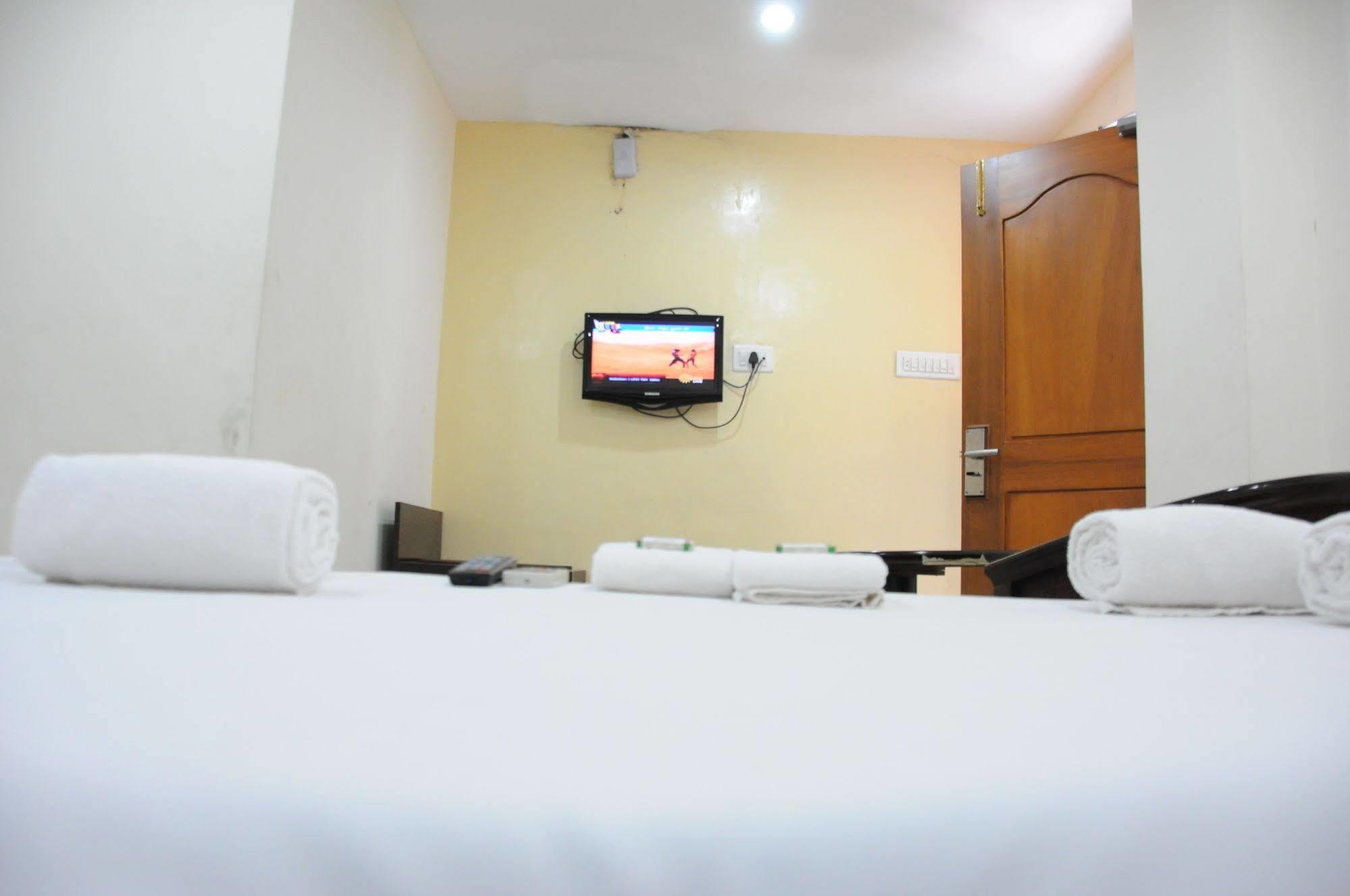 Lloyds Serviced Apartments, Near Music Academy Chennai Luaran gambar